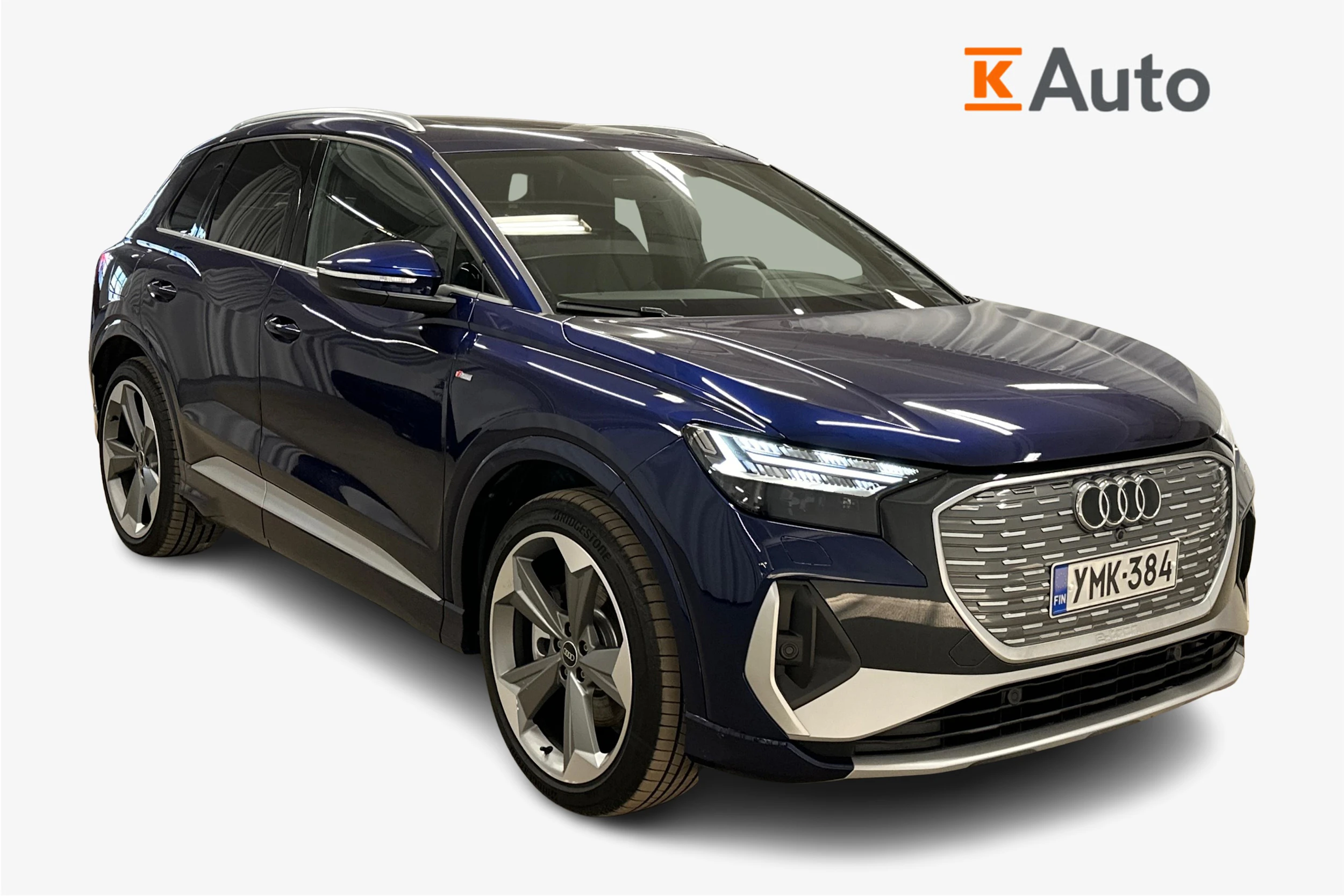 sininen Audi Q4 e-tron 2024 kuva 1.