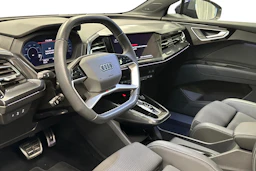 sininen Audi Q4 e-tron 2024 kuva 8.