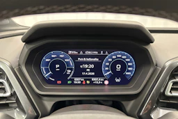 sininen Audi Q4 e-tron 2024 kuva 19.