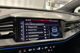 sininen Audi Q4 e-tron 2024 kuva 25.