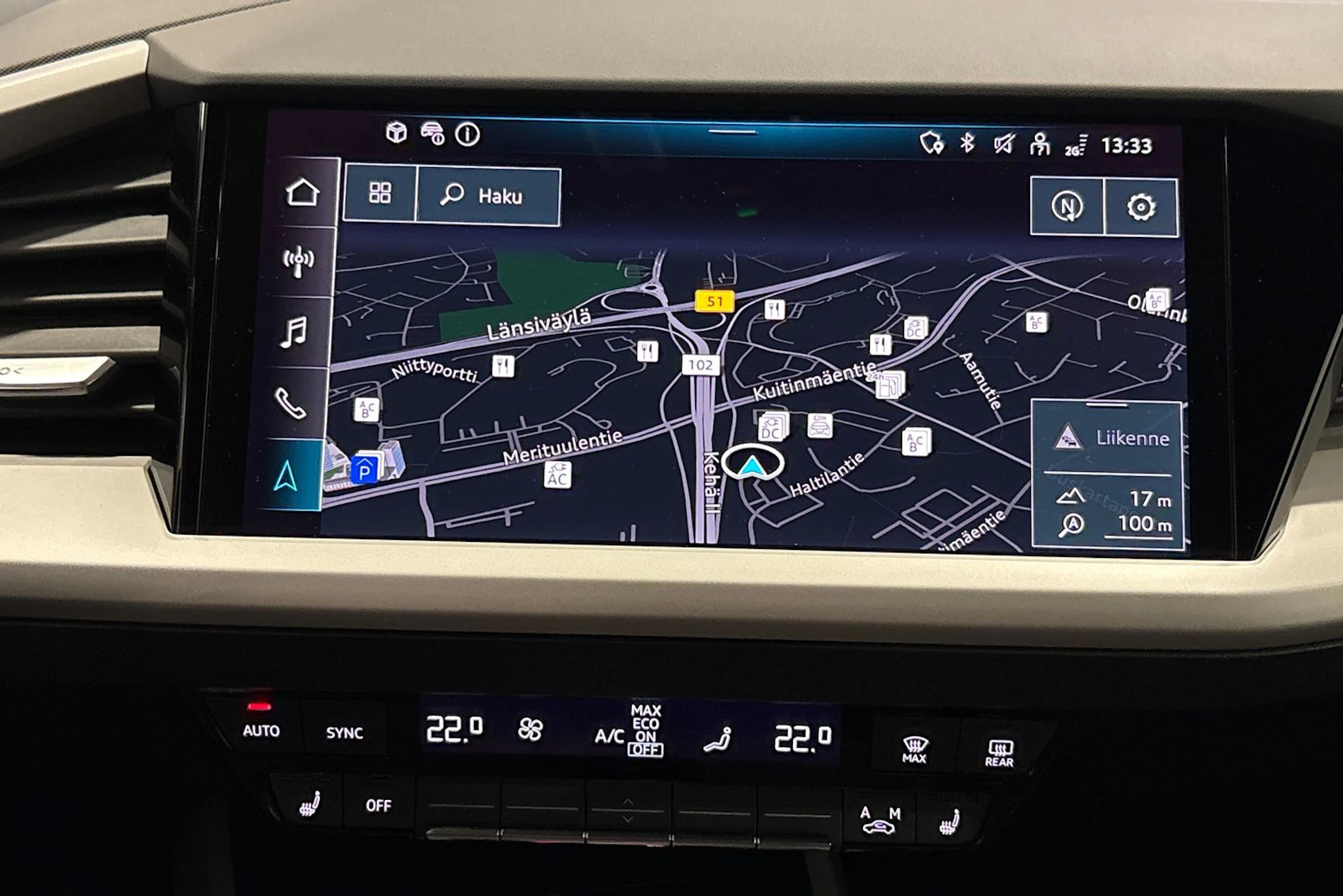 harmaa Audi Q4 e-tron 2024 kuva 13.