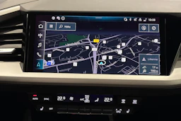 harmaa Audi Q4 e-tron 2024 kuva 13.