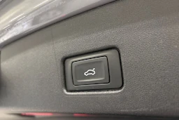 harmaa Audi Q4 e-tron 2024 kuva 15.