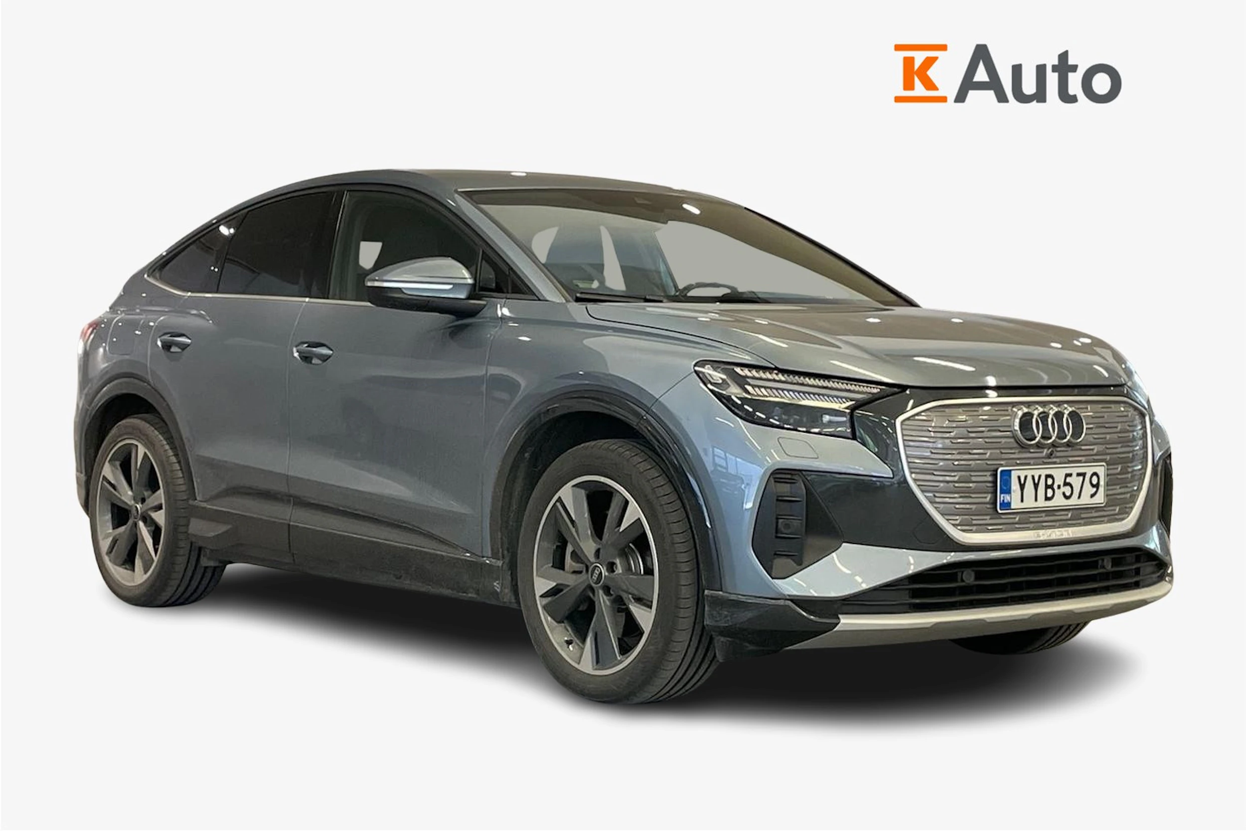 Sininen Audi Q4 e-tron 2024 kuva 1.
