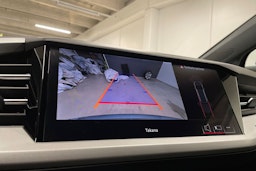 Sininen Audi Q4 e-tron 2024 kuva 22.