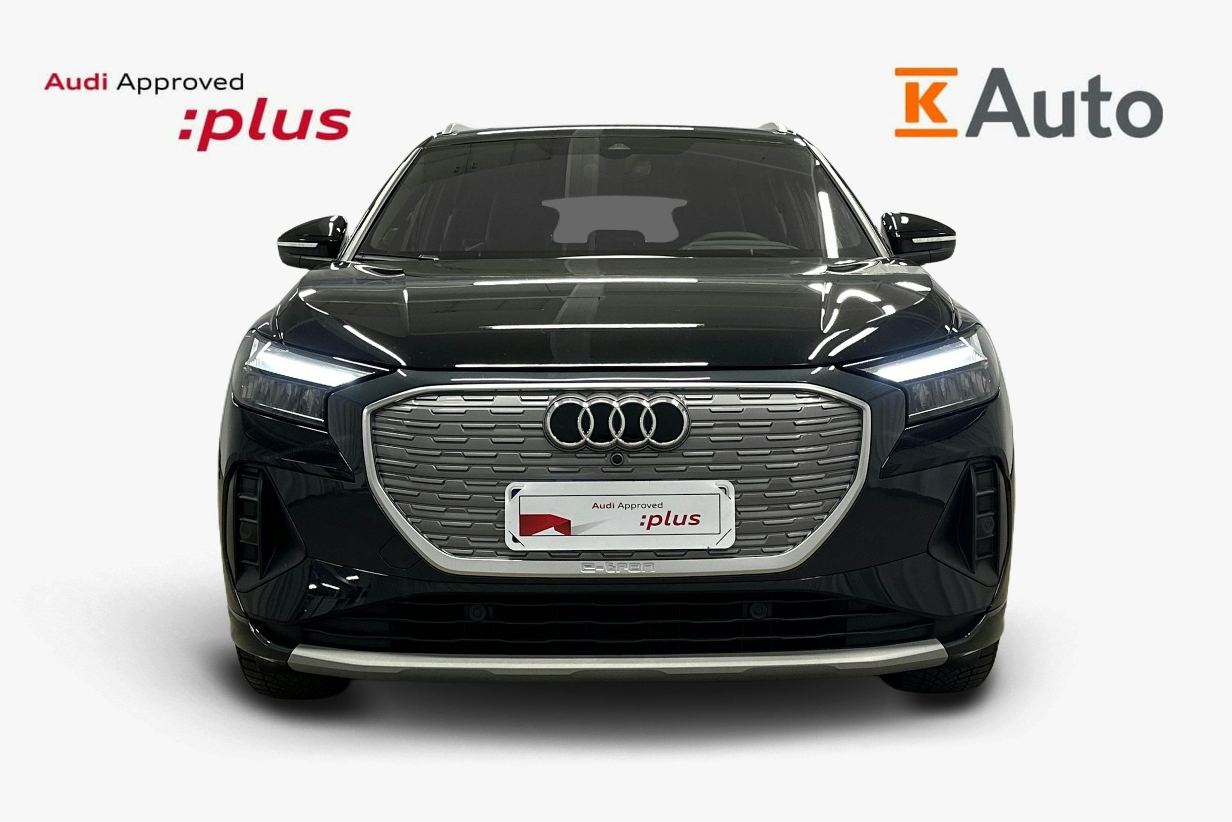 musta Audi Q4 e-tron 2024 kuva 5.