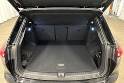 musta Audi Q4 e-tron 2024 kuva 13.