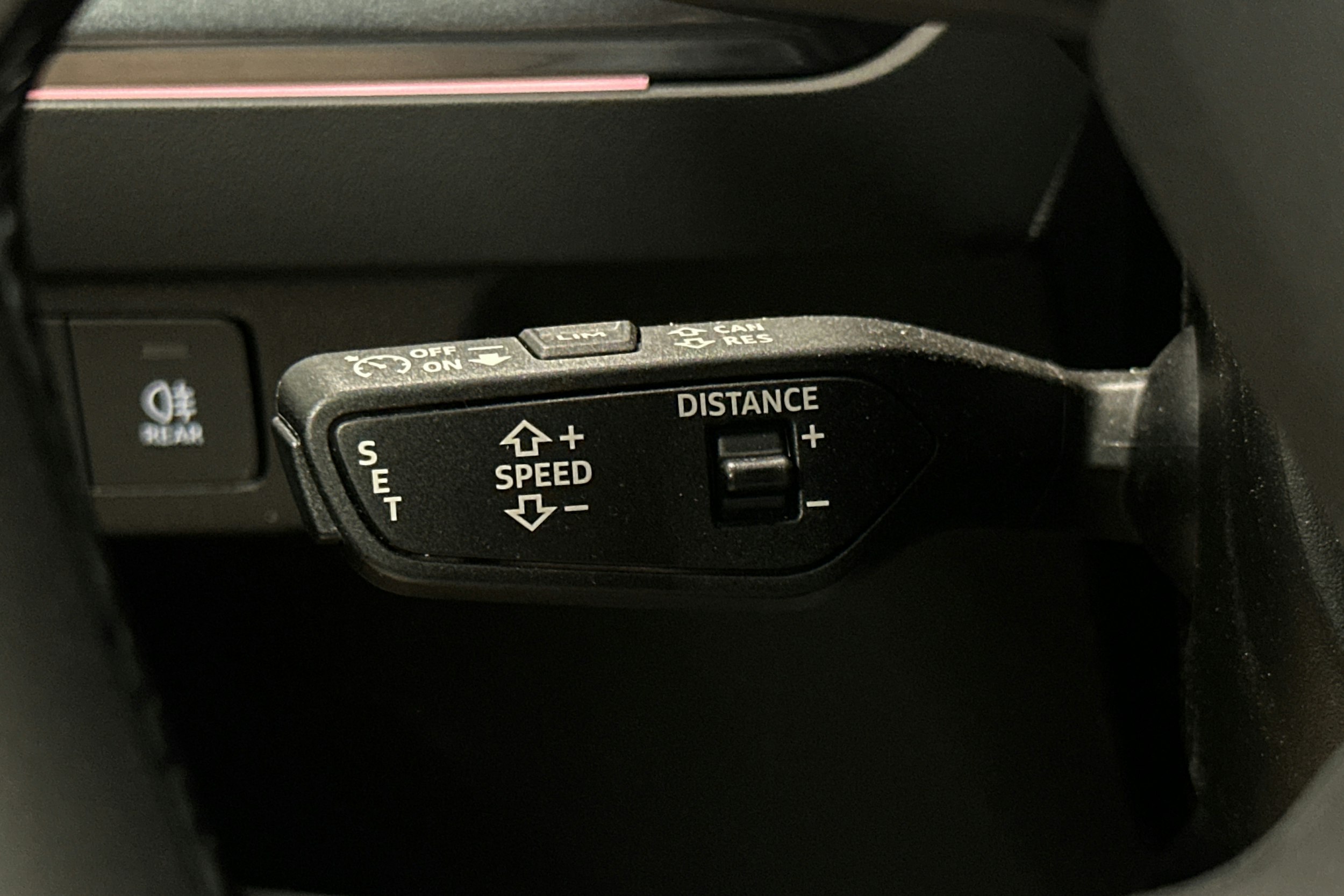 musta Audi Q4 e-tron 2024 kuva 23.