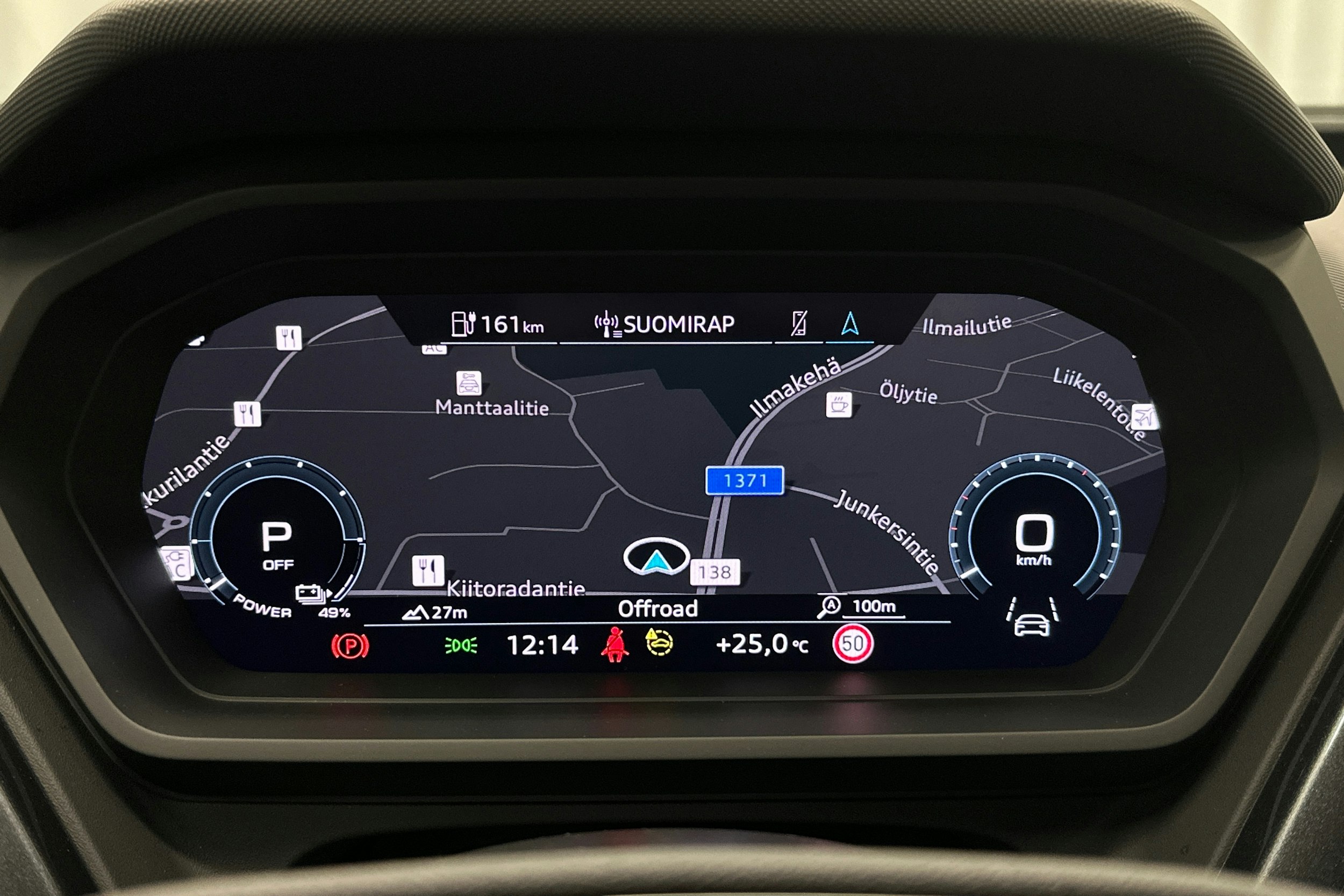 musta Audi Q4 e-tron 2024 kuva 24.