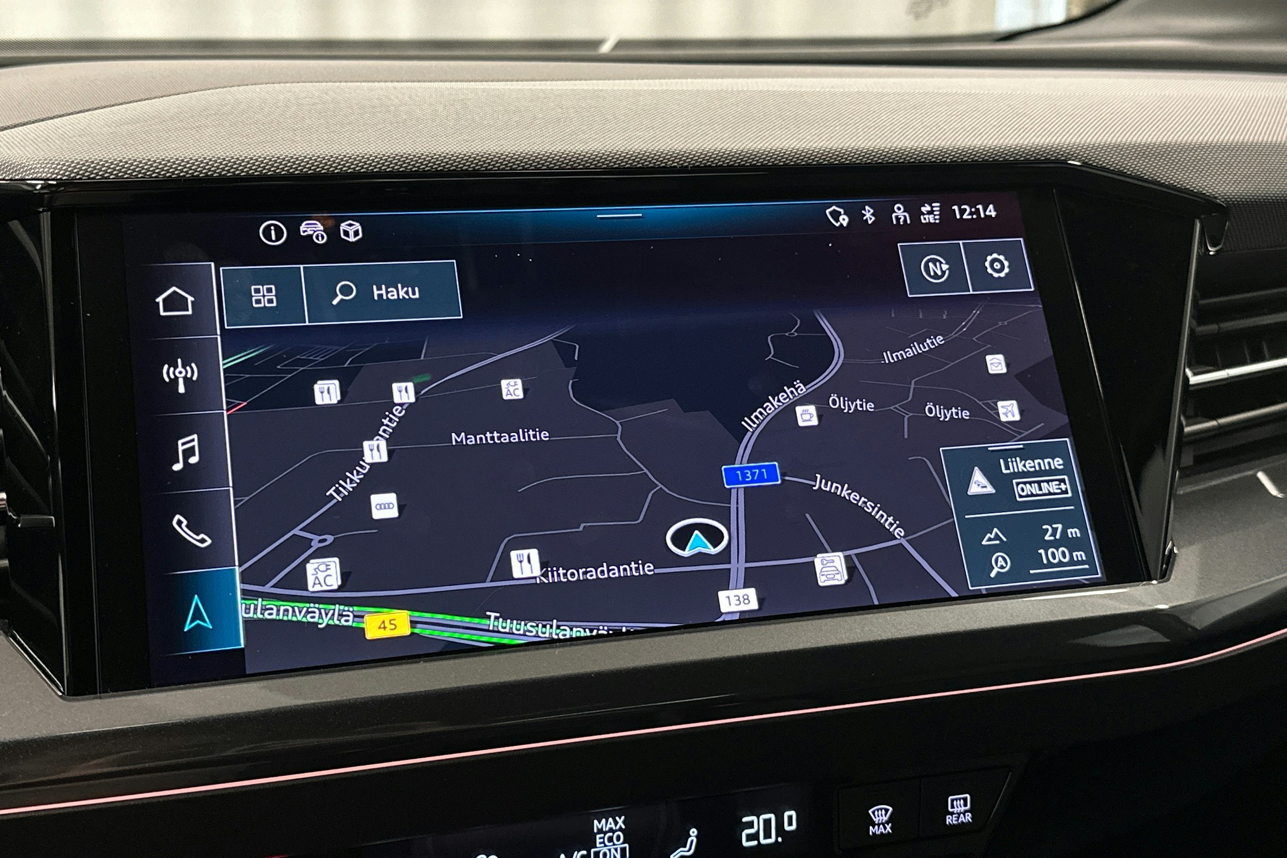 musta Audi Q4 e-tron 2024 kuva 27.