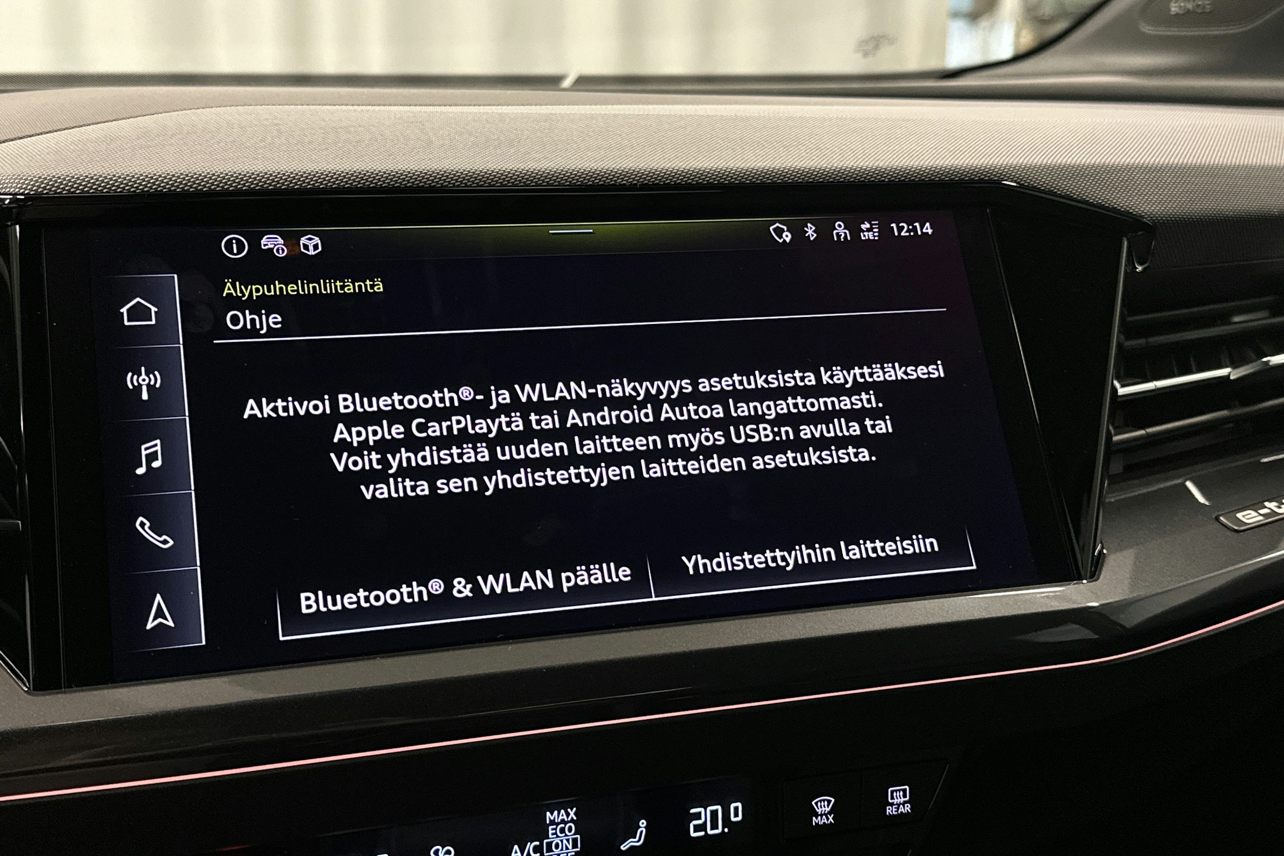 musta Audi Q4 e-tron 2024 kuva 28.