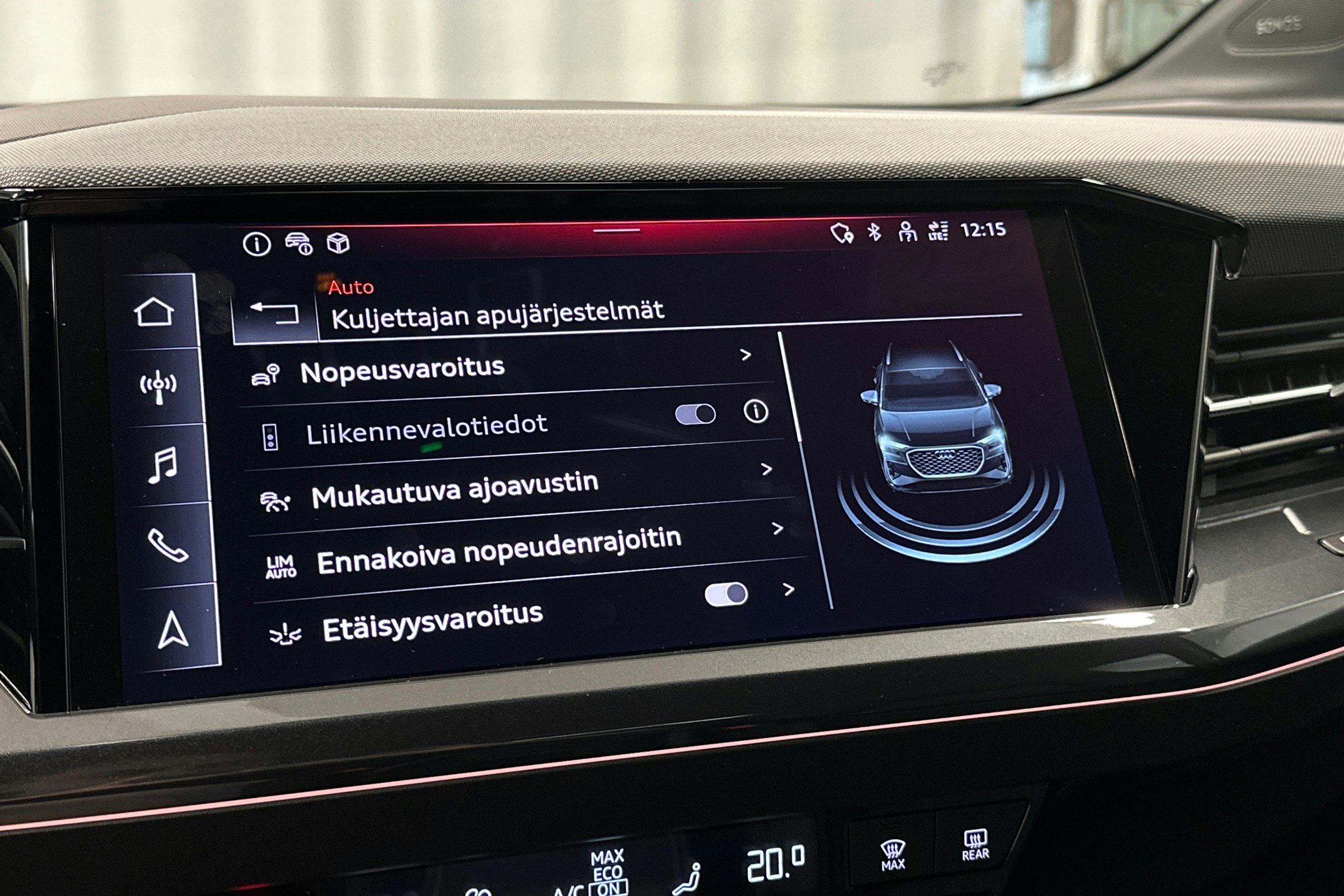 musta Audi Q4 e-tron 2024 kuva 31.
