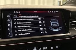 musta Audi Q4 e-tron 2024 kuva 33.