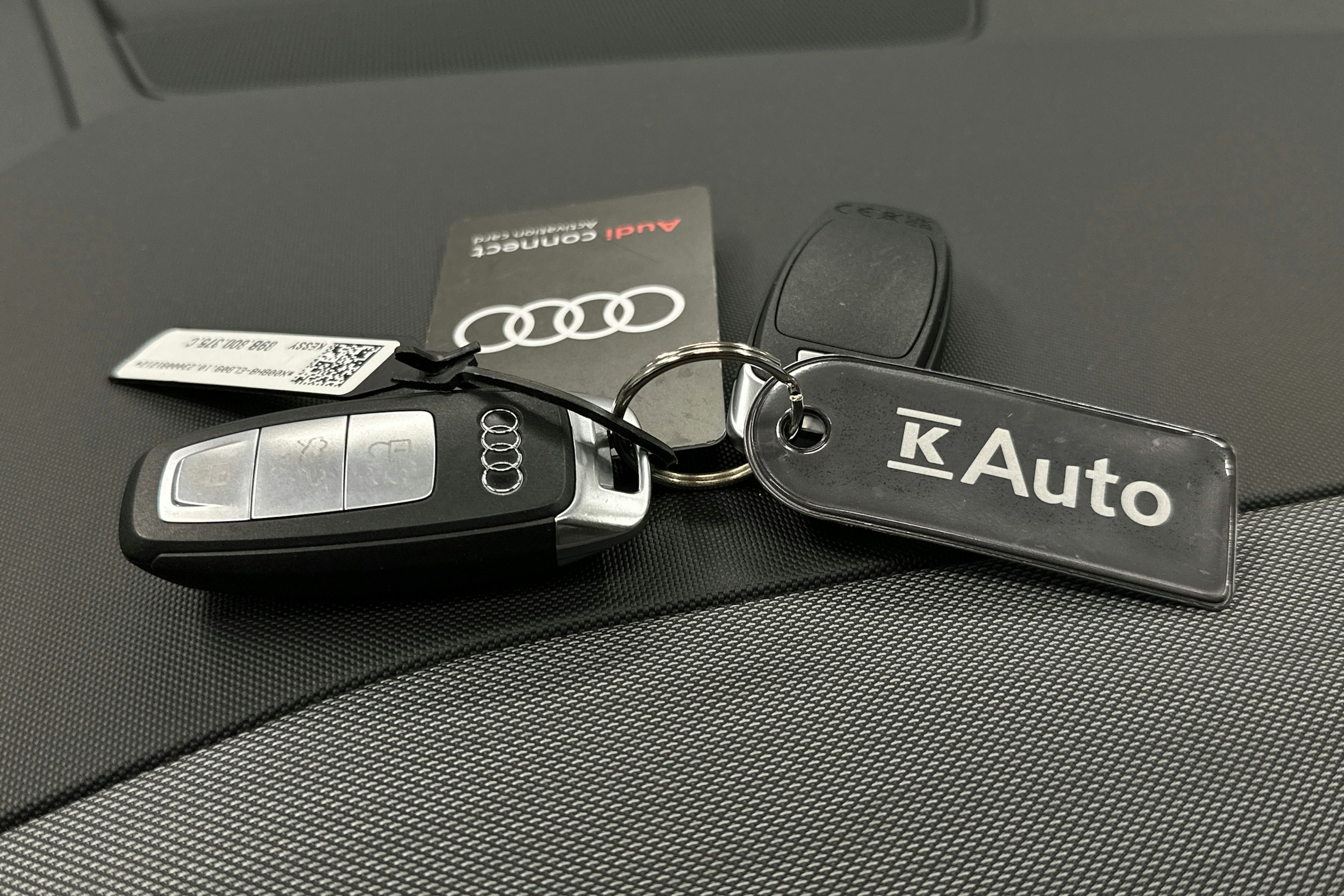 musta Audi Q4 e-tron 2024 kuva 36.