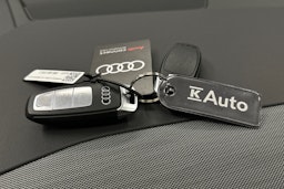 musta Audi Q4 e-tron 2024 kuva 36.