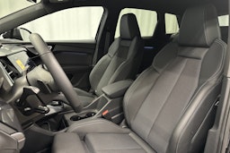 musta Audi Q4 e-tron 2024 kuva 17.