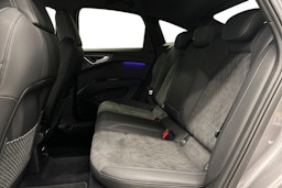 harmaa Audi Q4 e-tron 2024 kuva 10.