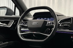 harmaa Audi Q4 e-tron 2024 kuva 18.