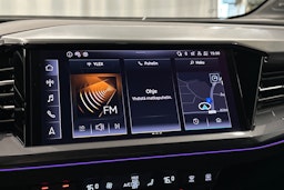 harmaa Audi Q4 e-tron 2024 kuva 24.