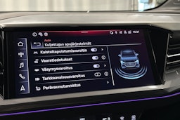harmaa Audi Q4 e-tron 2024 kuva 31.