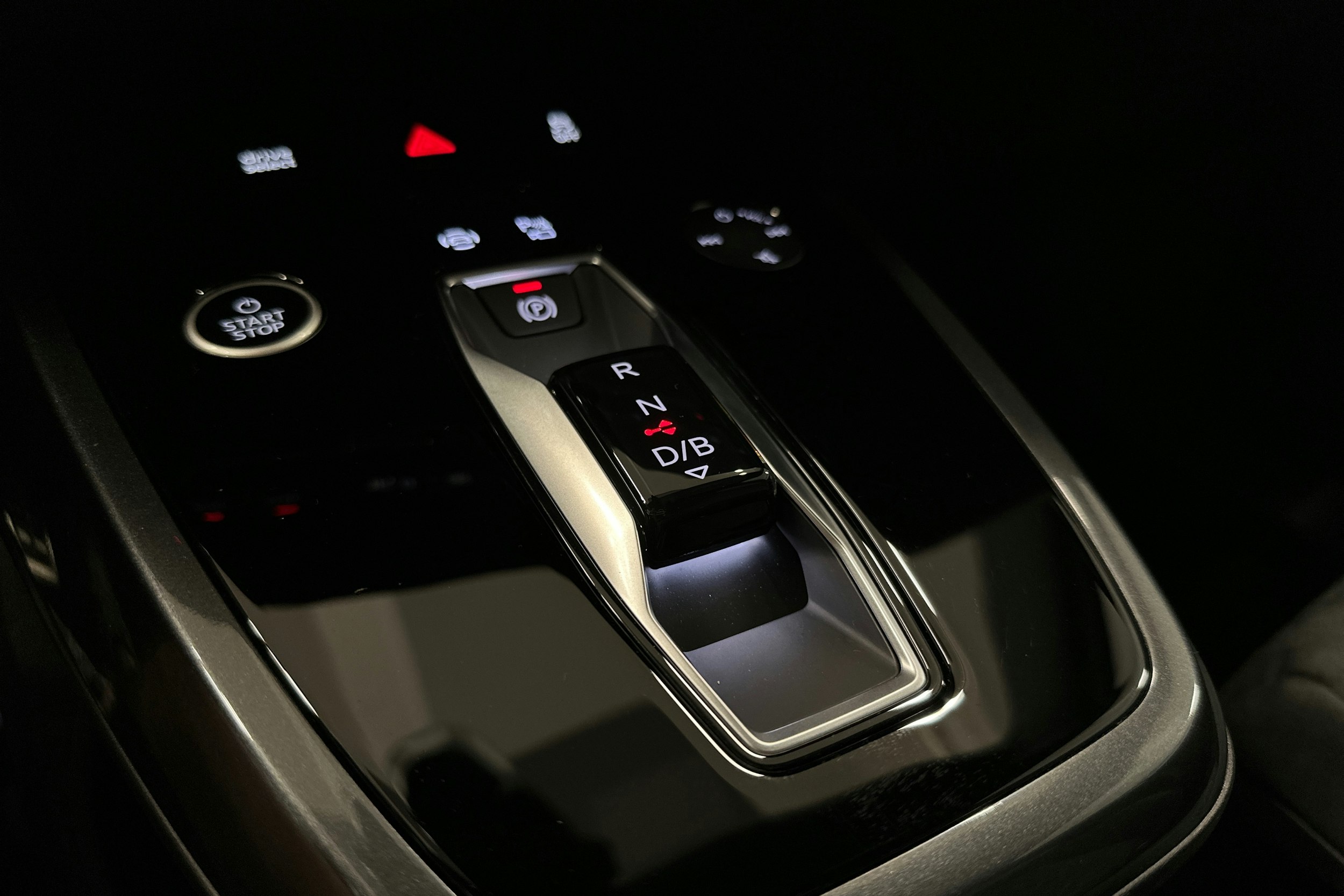 harmaa Audi Q4 e-tron 2024 kuva 33.