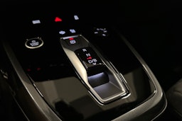 harmaa Audi Q4 e-tron 2024 kuva 33.