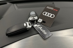 harmaa Audi Q4 e-tron 2024 kuva 35.