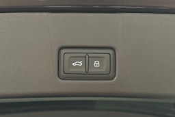 violetti Audi Q4 e-tron 2024 kuva 14.