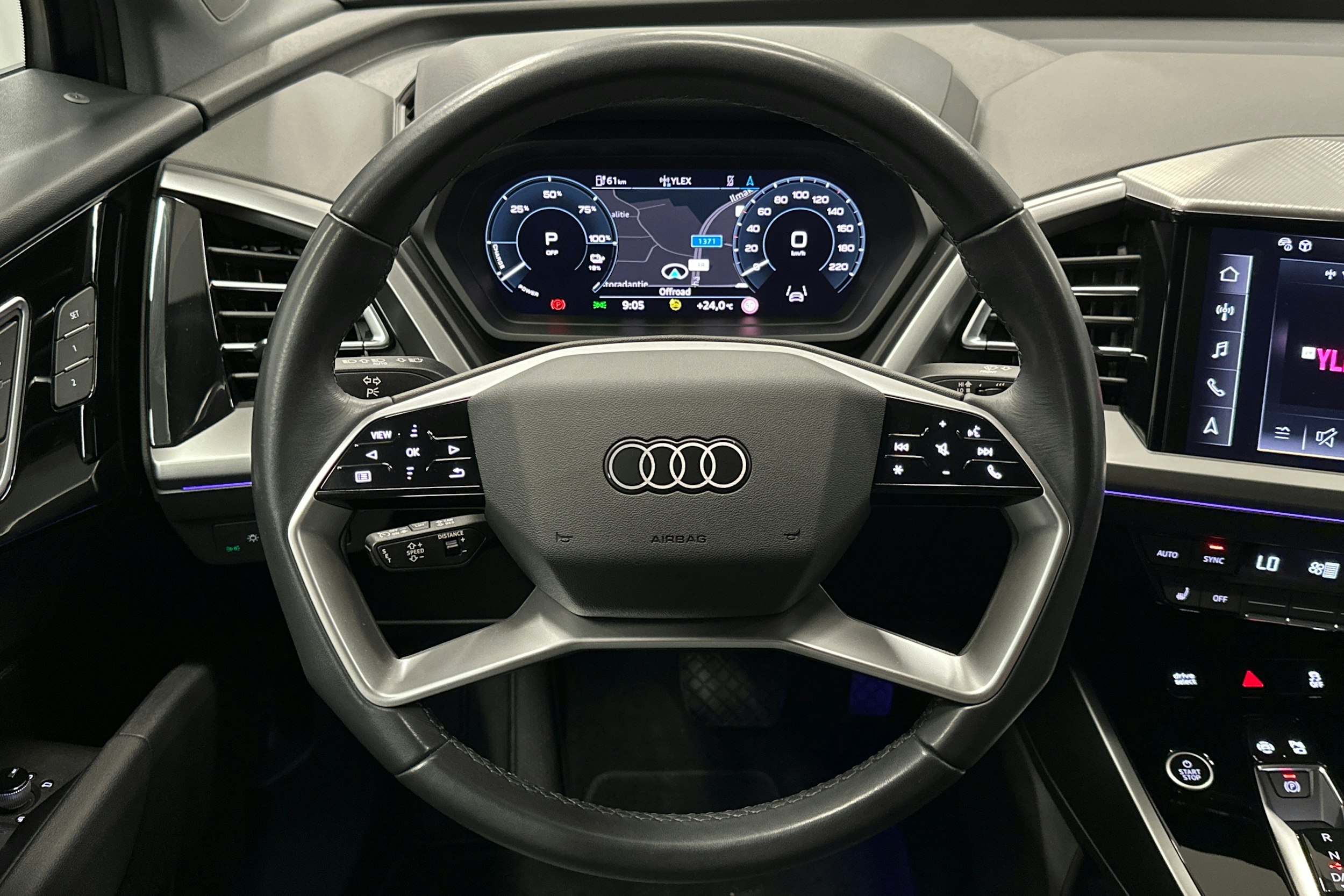violetti Audi Q4 e-tron 2024 kuva 19.