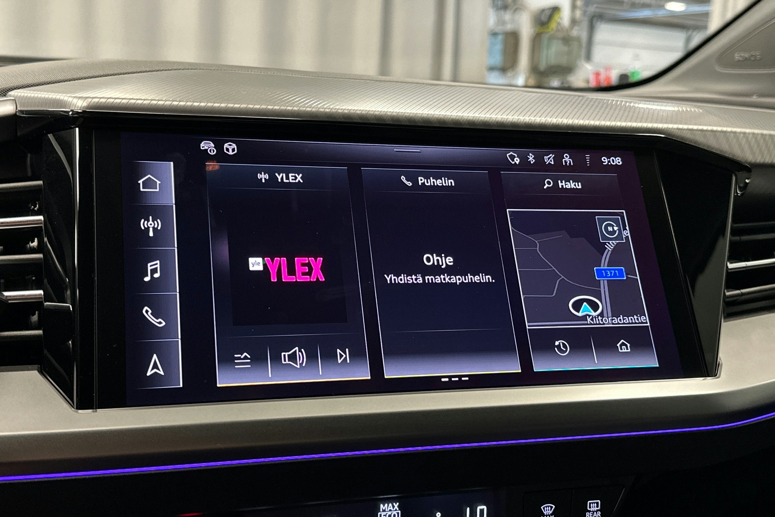violetti Audi Q4 e-tron 2024 kuva 26.