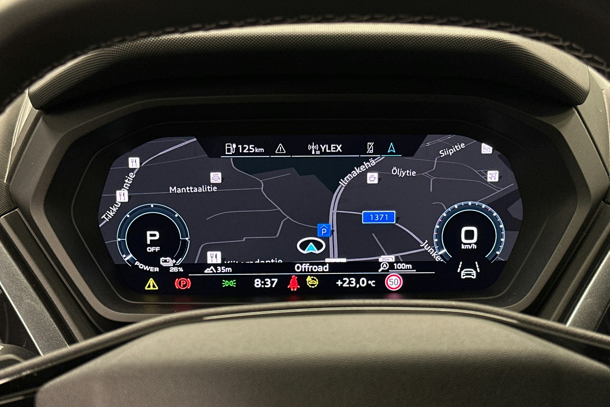 musta Audi Q4 e-tron 2024 kuva 21.
