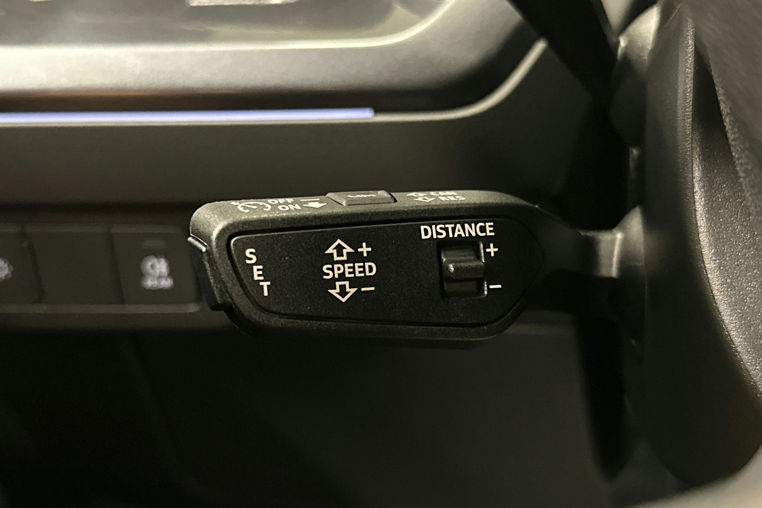 musta Audi Q4 e-tron 2024 kuva 23.