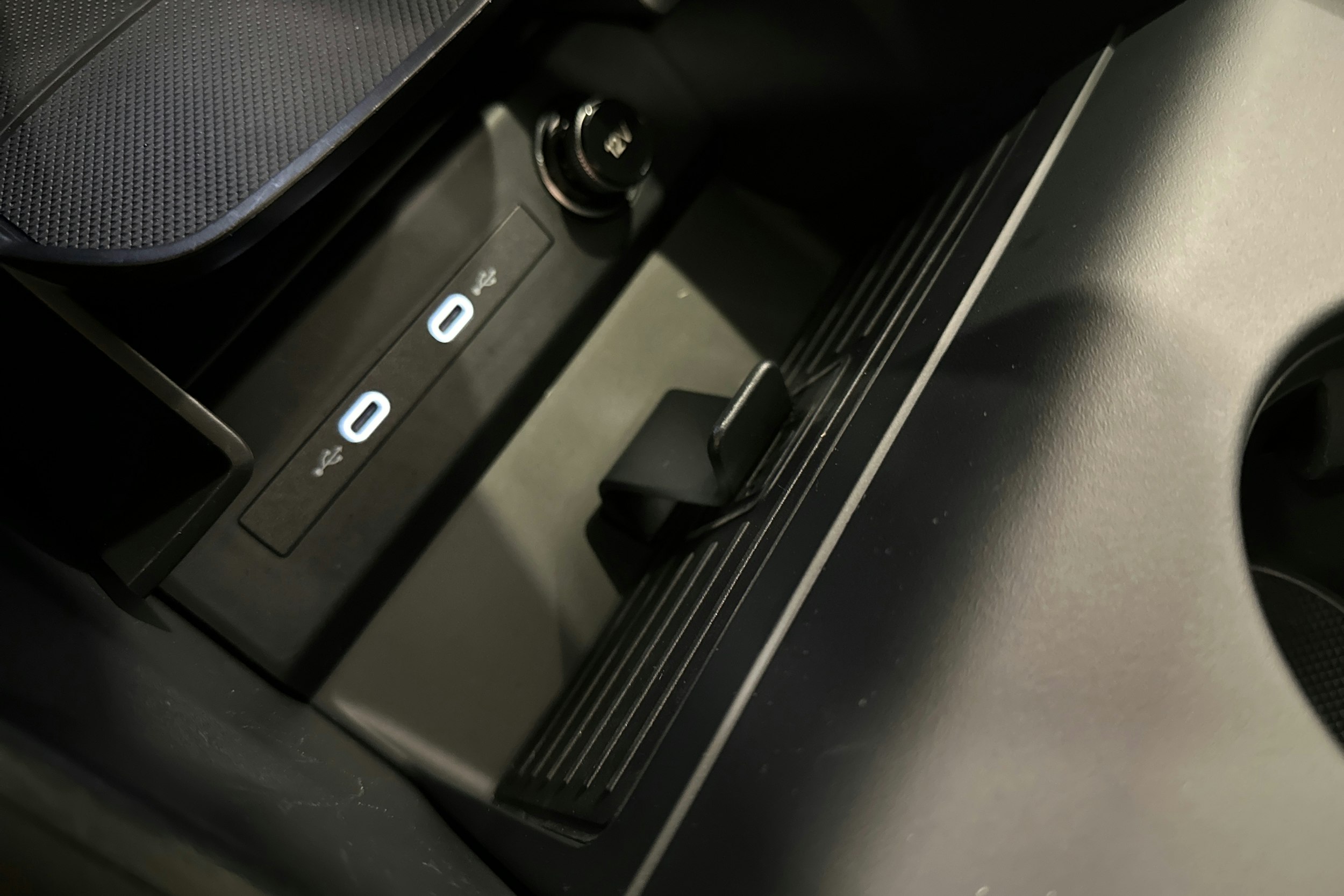 musta Audi Q4 e-tron 2024 kuva 24.