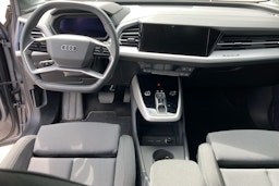 harmaa Audi Q4 e-tron 2024 kuva 7.
