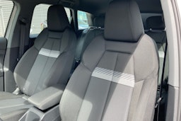 harmaa Audi Q4 e-tron 2024 kuva 11.