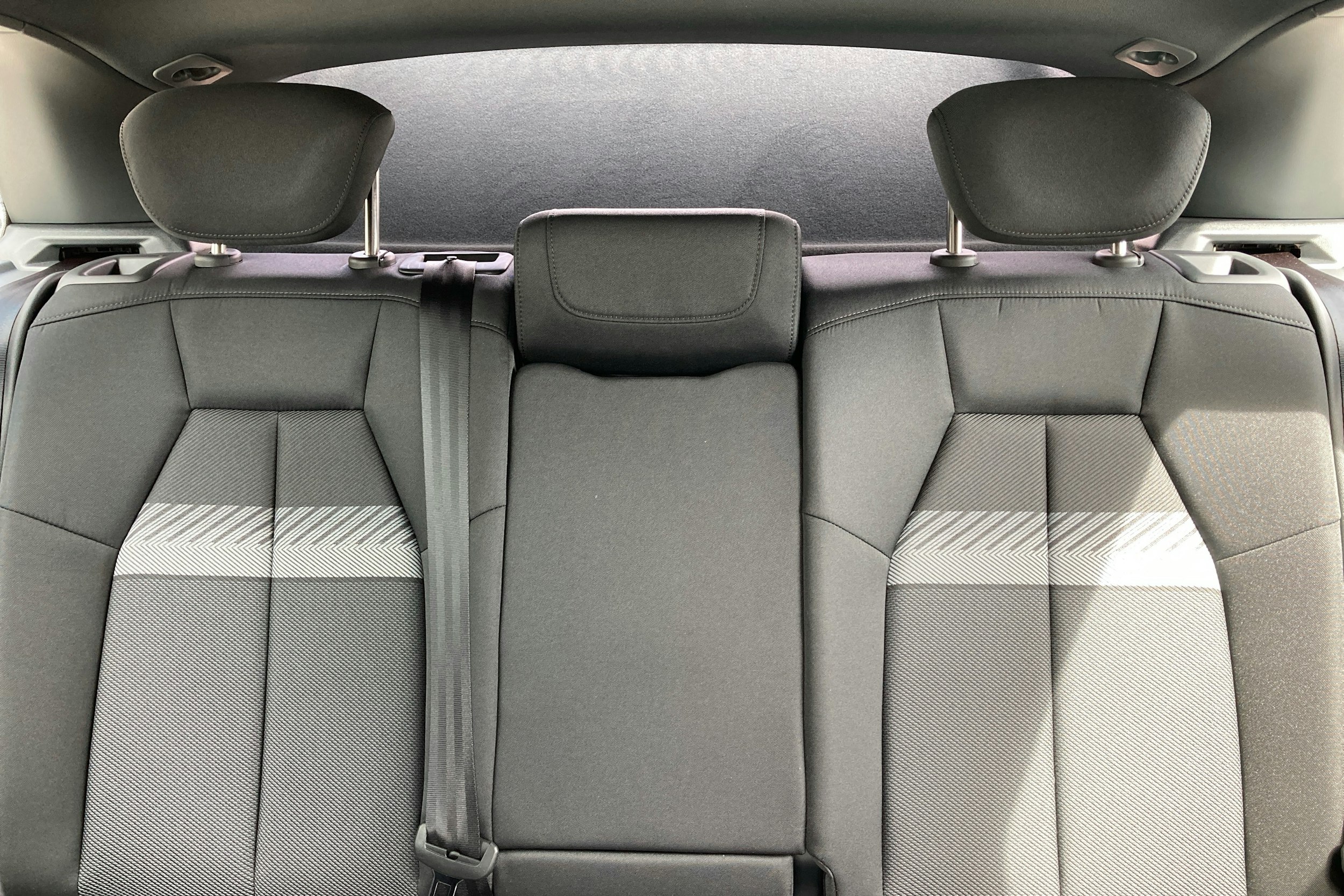 harmaa Audi Q4 e-tron 2024 kuva 12.
