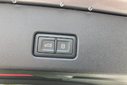 harmaa Audi Q4 e-tron 2024 kuva 16.