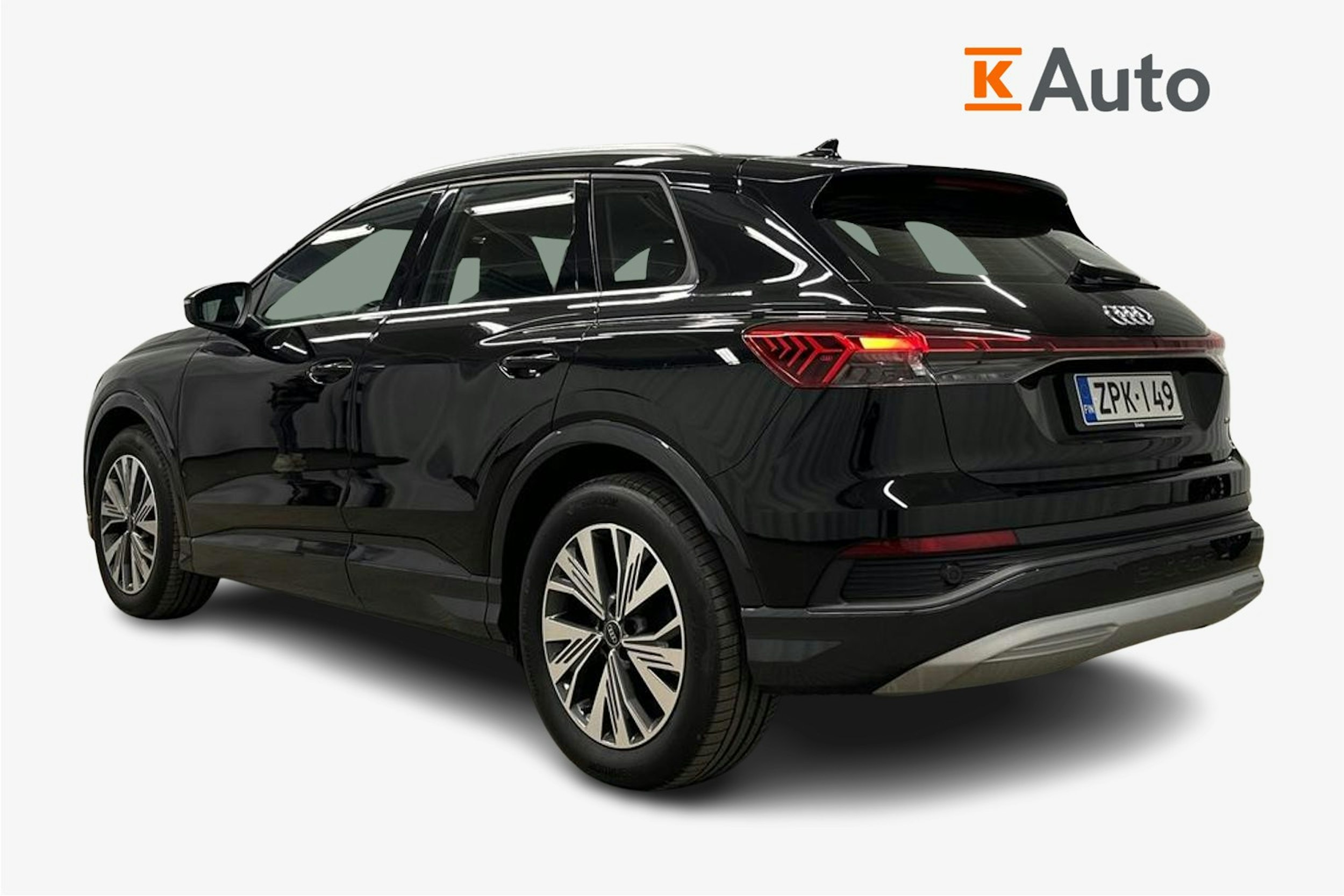 musta Audi Q4 e-tron 2024 kuva 2.