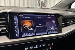 musta Audi Q4 e-tron 2024 kuva 23.