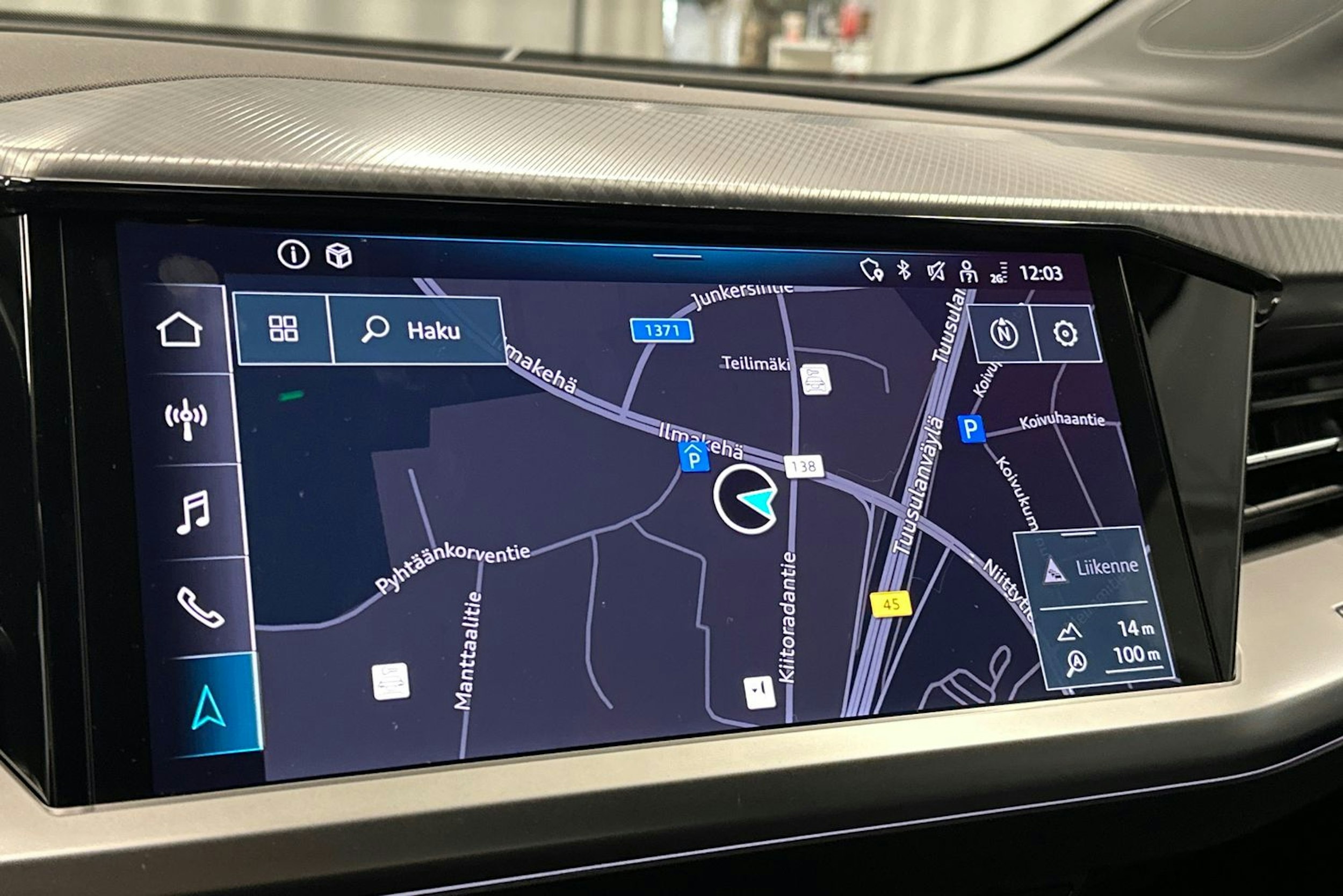 musta Audi Q4 e-tron 2024 kuva 24.