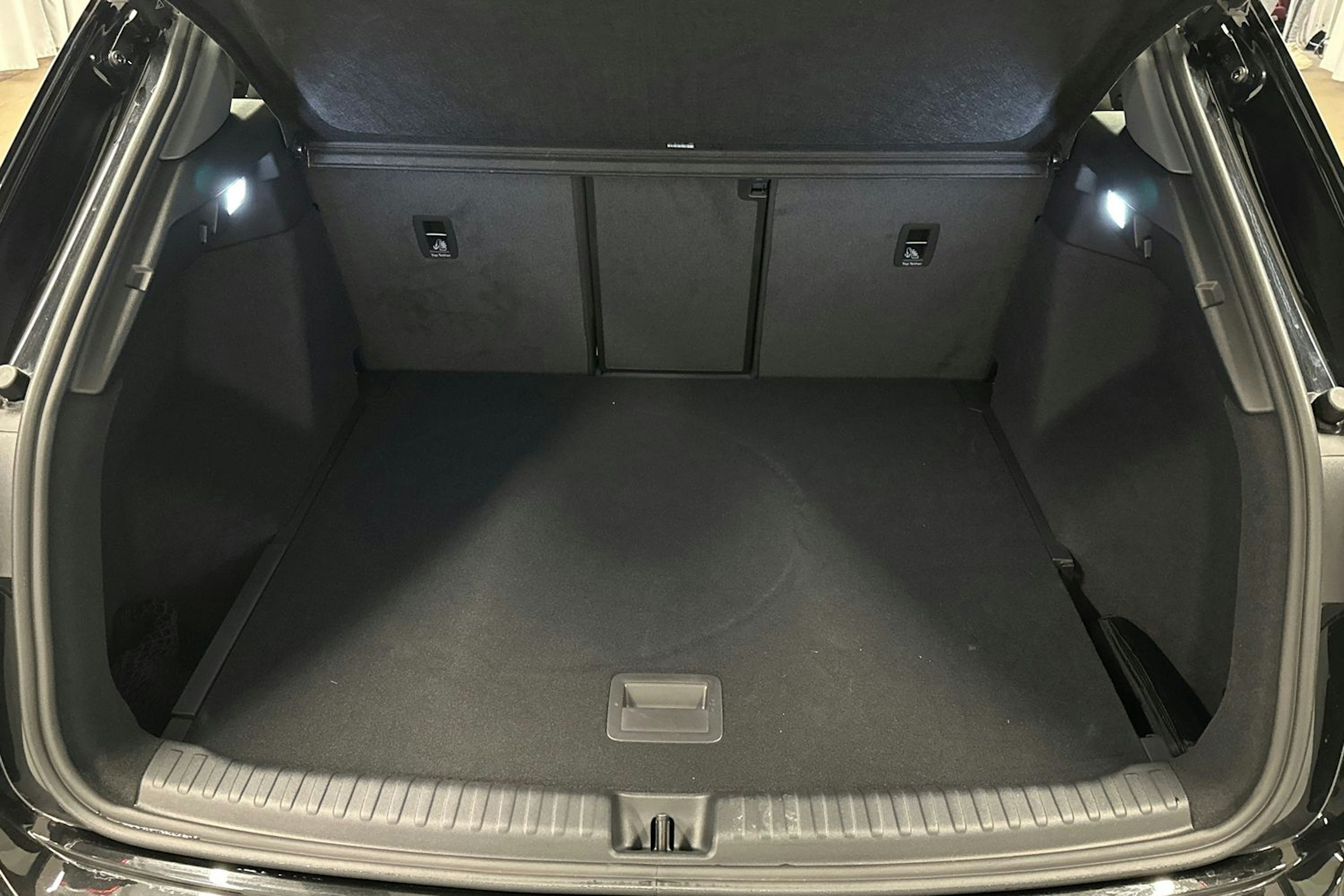 musta Audi Q4 e-tron 2024 kuva 31.