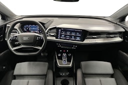 sininen Audi Q4 e-tron 2024 kuva 9.