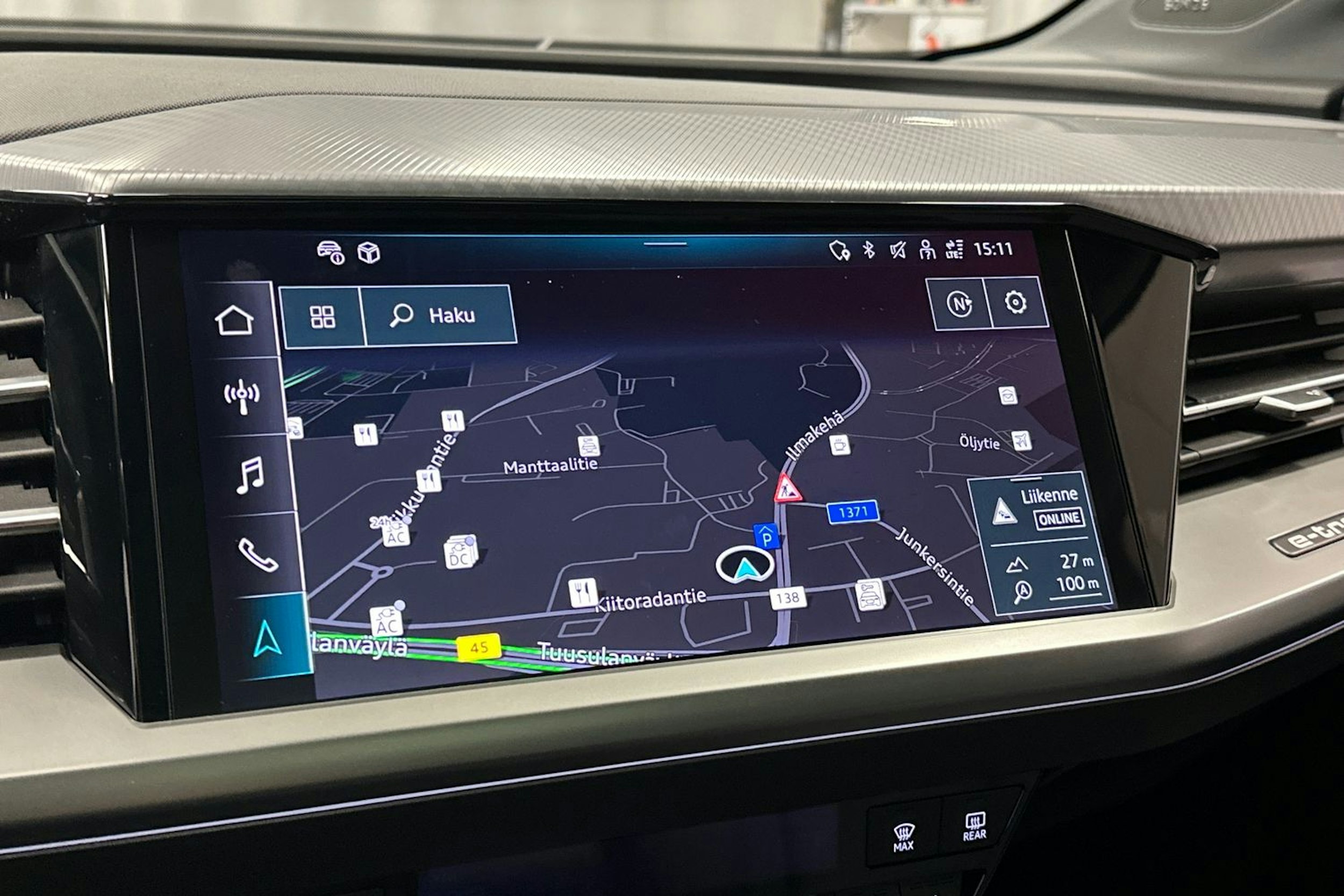 sininen Audi Q4 e-tron 2024 kuva 25.