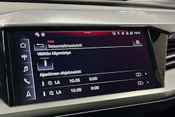sininen Audi Q4 e-tron 2024 kuva 29.