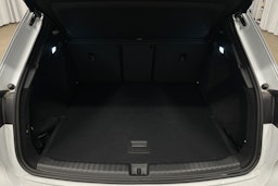 valkoinen Audi Q4 e-tron 2024 kuva 11.