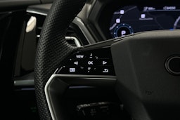 valkoinen Audi Q4 e-tron 2024 kuva 16.