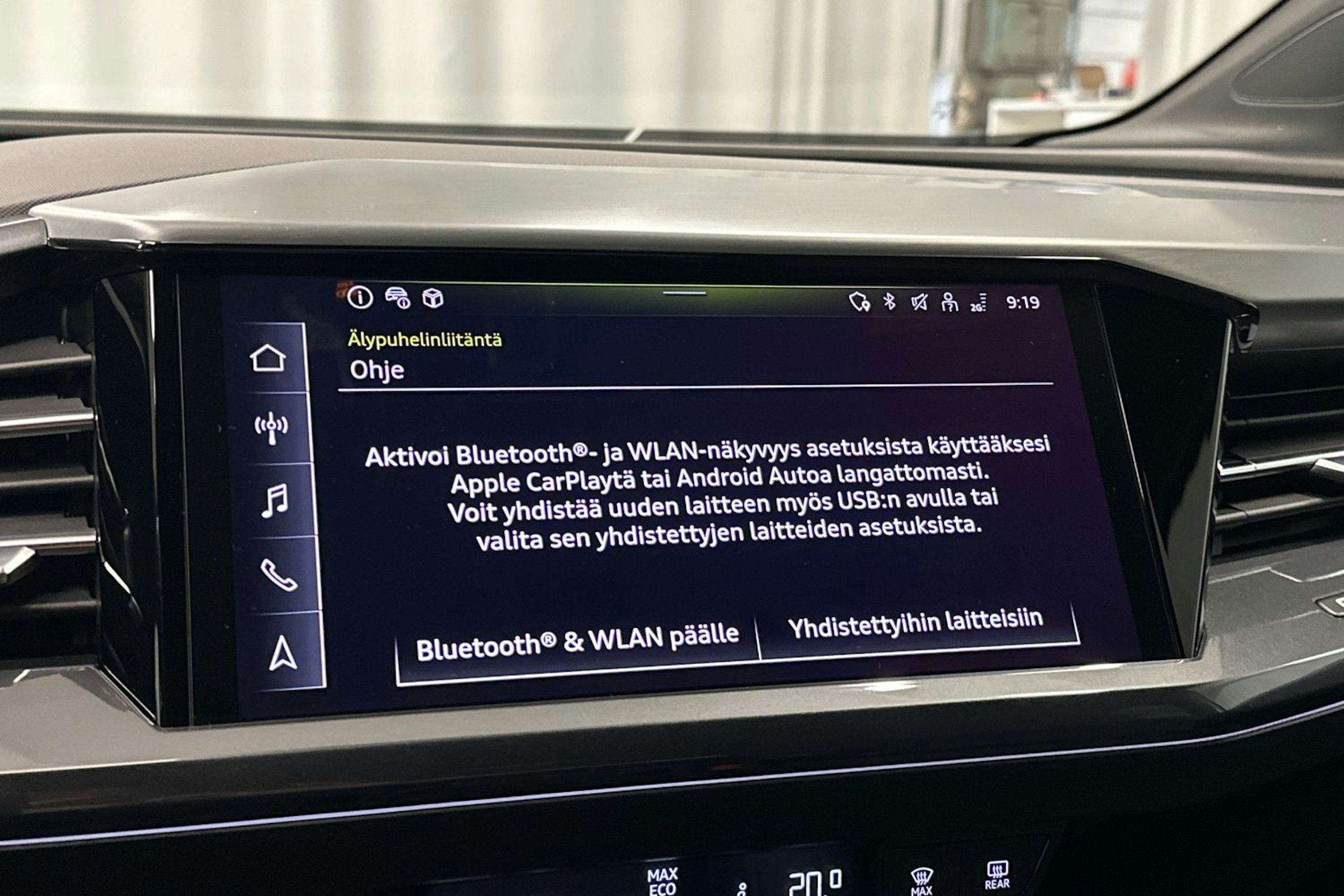 valkoinen Audi Q4 e-tron 2024 kuva 27.