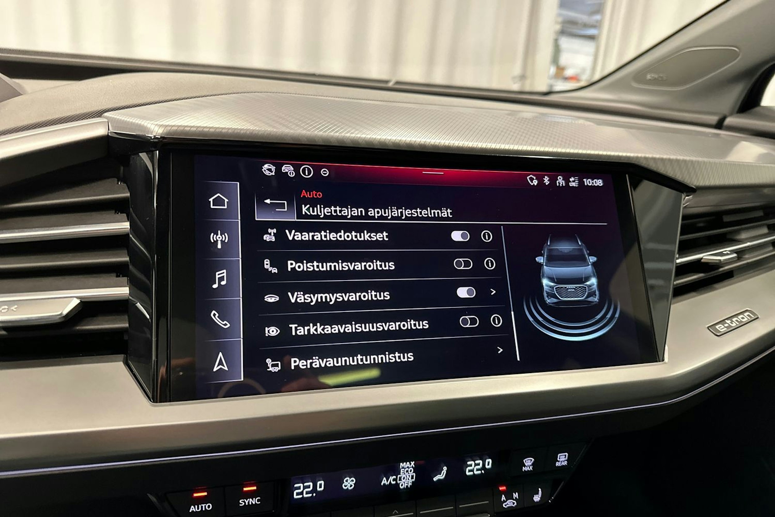 violetti Audi Q4 e-tron 2024 kuva 23.