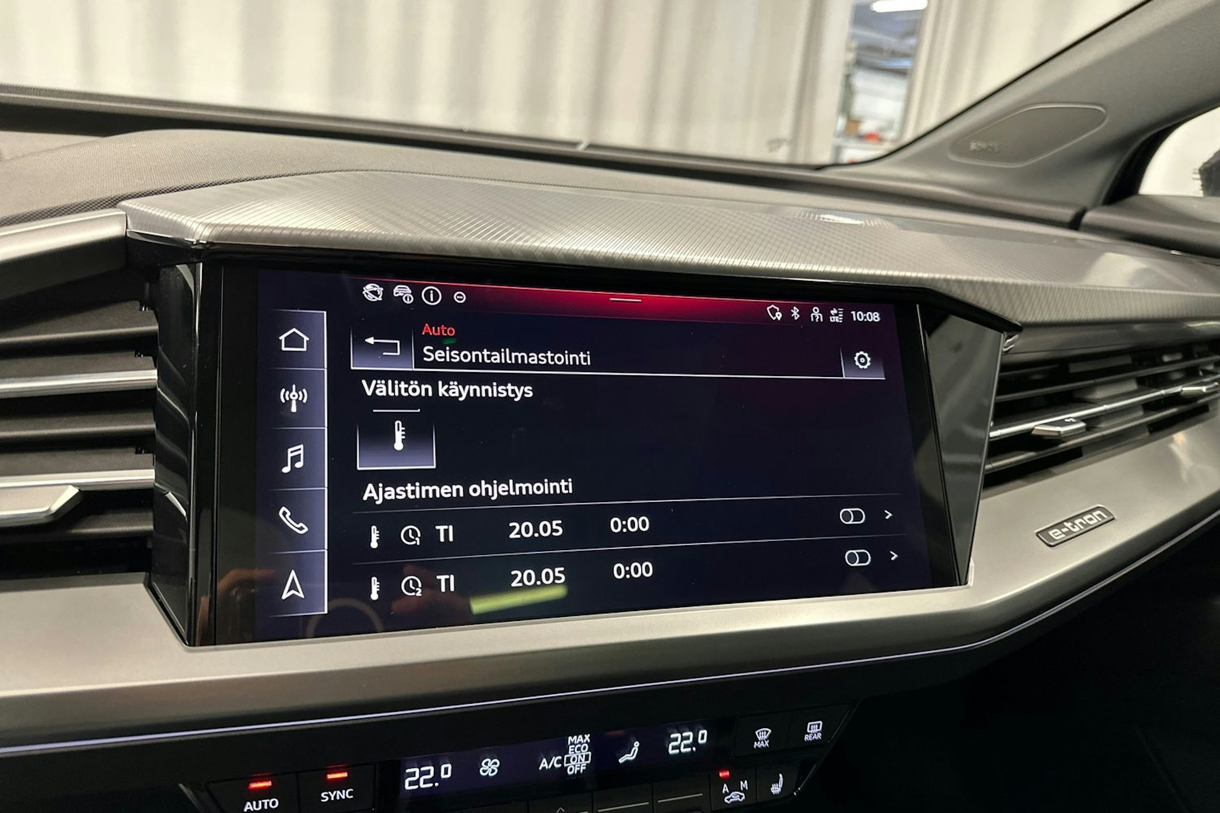 violetti Audi Q4 e-tron 2024 kuva 24.