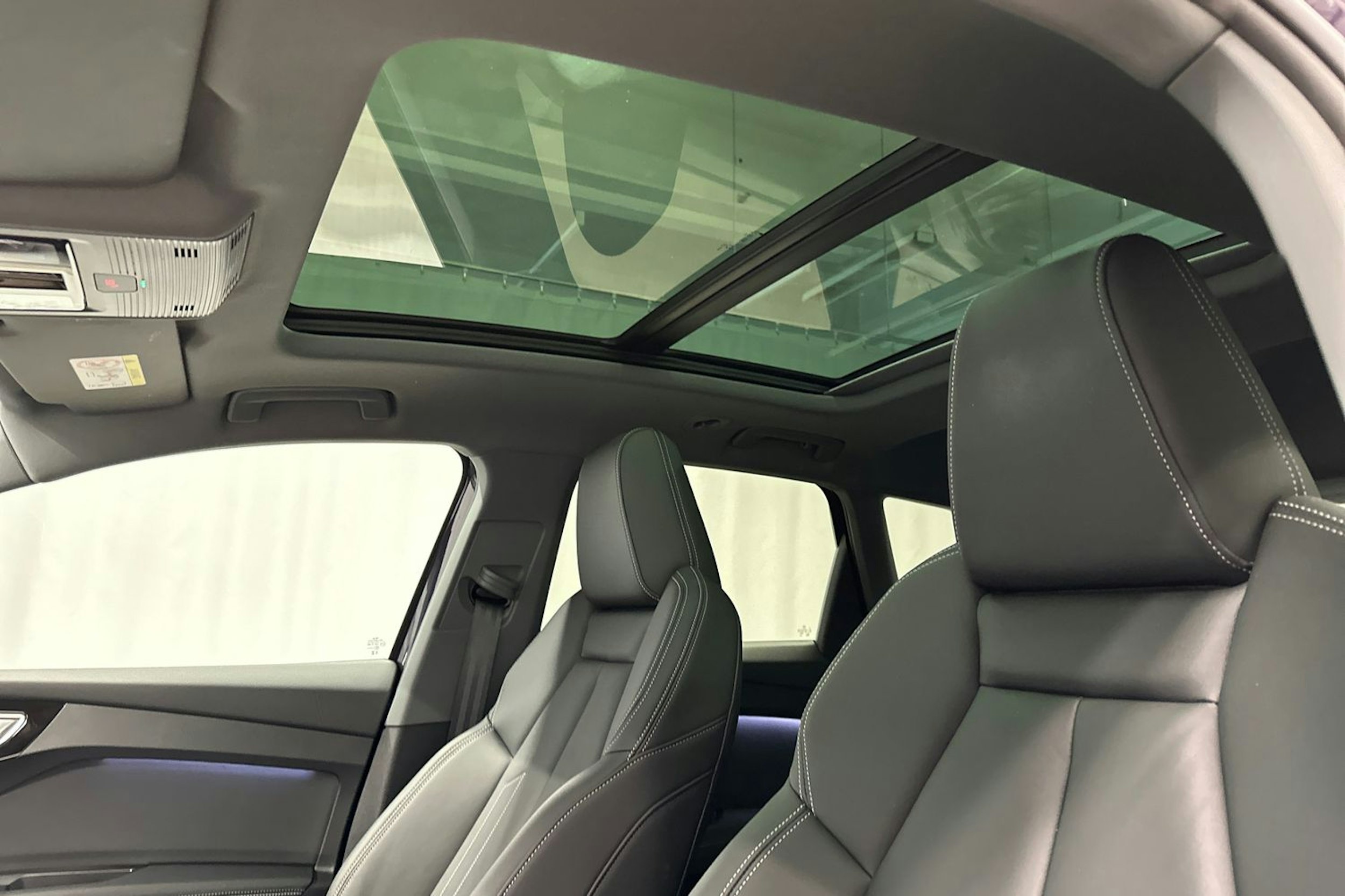violetti Audi Q4 e-tron 2024 kuva 31.